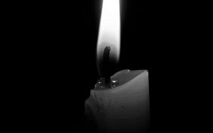 Preview wallpaper candle, fire, black and white, black
