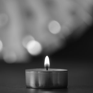 Preview wallpaper candle, fire, bw