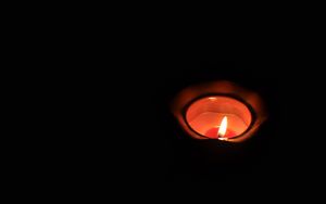 Preview wallpaper candle, fire, dark, darkness