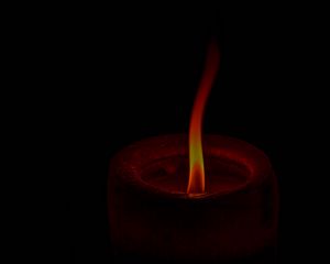 Preview wallpaper candle, fire, flame, dark, black background