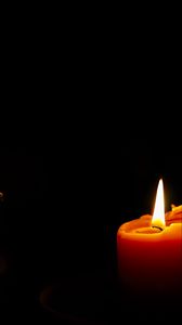 Preview wallpaper candle, fire, flame, darkness, light