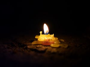 Preview wallpaper candle, fire, flame, light, dark
