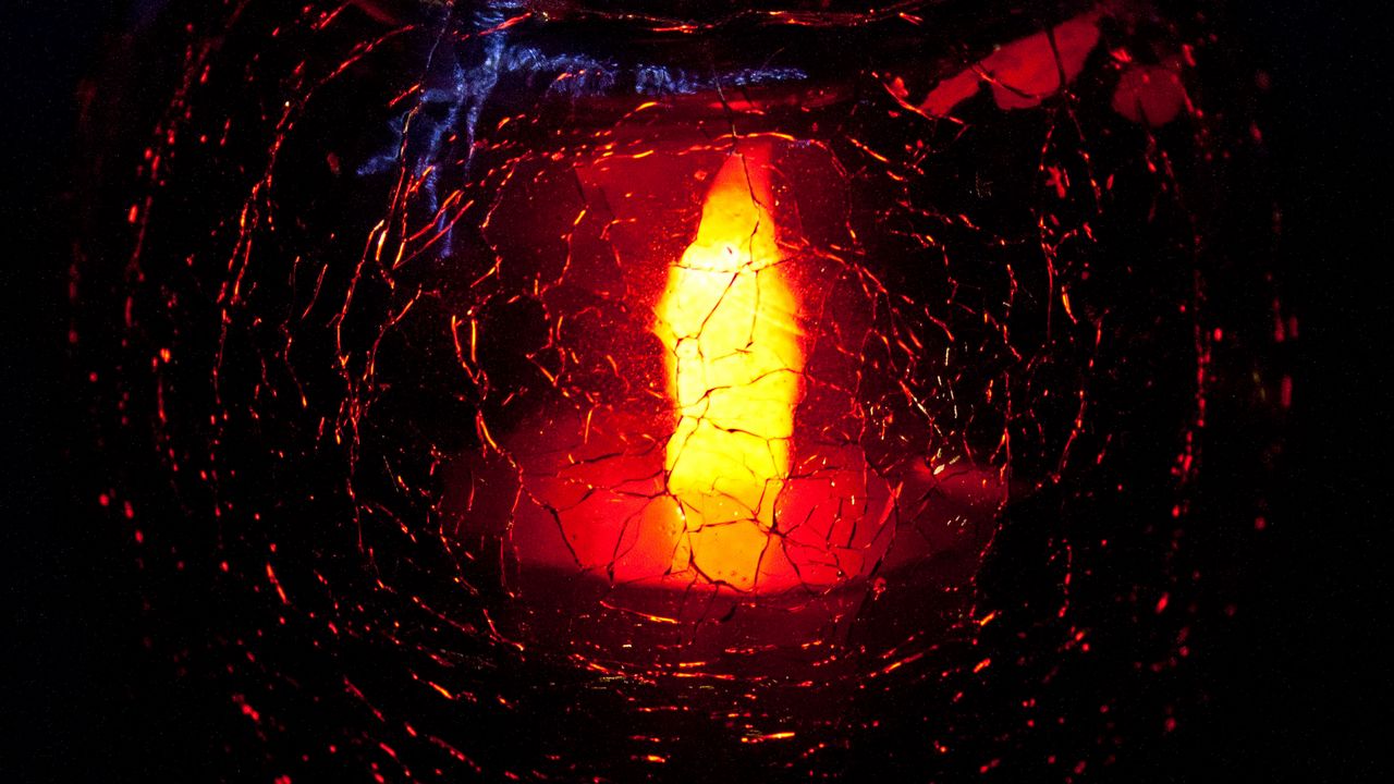 Wallpaper candle, fire, glass, cranny, dark