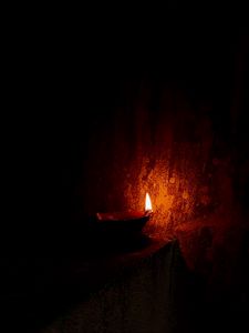 Preview wallpaper candle, fire, light, dark