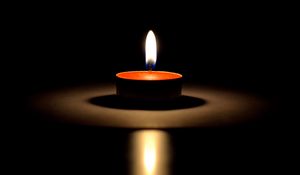 Preview wallpaper candle, fire, light, reflection, dark