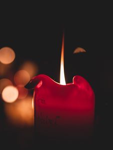 Preview wallpaper candle, flame, fire, red, blur, dark