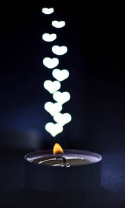 Preview wallpaper candle, flame, heart, glare
