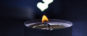 Preview wallpaper candle, flame, heart, glare