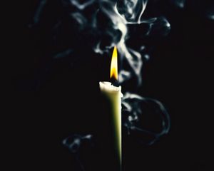 Preview wallpaper candle, flame, smoke, dark