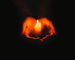 Preview wallpaper candle, hands, flame, fire, dark
