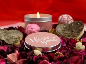 Preview wallpaper candle, love, inscription, petals