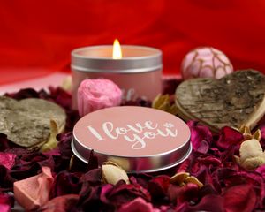 Preview wallpaper candle, love, inscription, petals