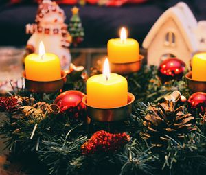 Preview wallpaper candle, spruce, christmas, decoration