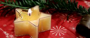 Preview wallpaper candle, star, christmas, branch