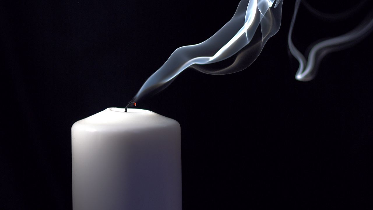 Wallpaper candle, wick, smoke