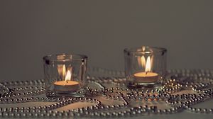 Preview wallpaper candles, candle holders, lights, chain