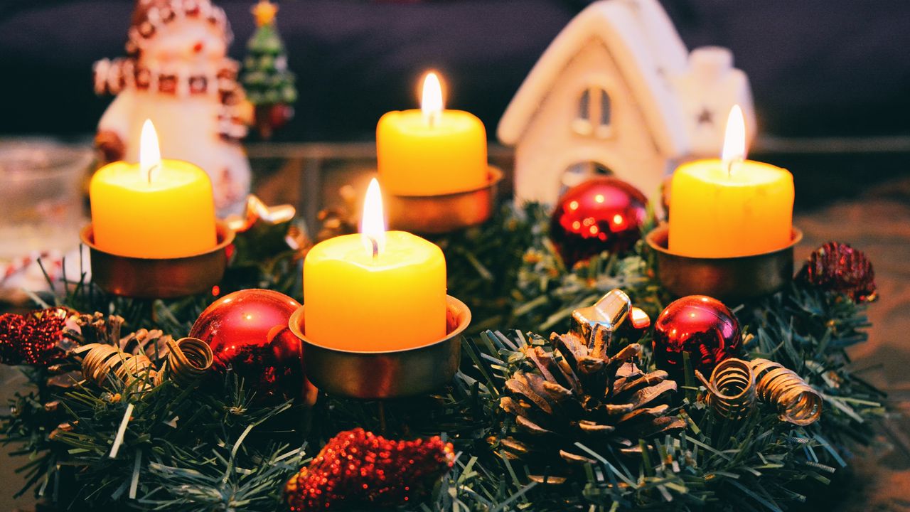 Wallpaper candles, christmas, cones, fir