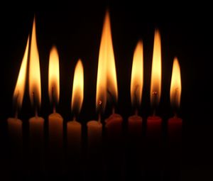 Preview wallpaper candles, fire, dark, flame, darkness