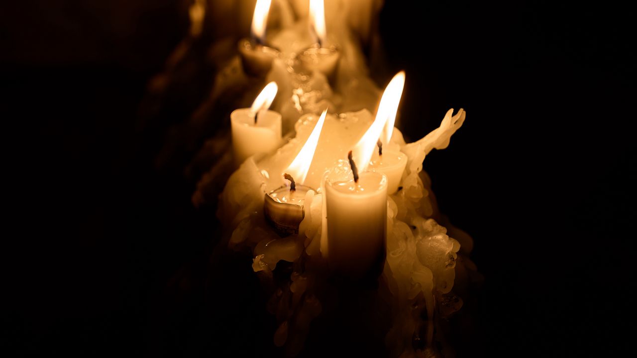 Wallpaper candles, fire, flame, darkness, glow hd, picture, image