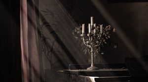 Preview wallpaper candles, piano, rays, light