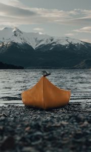 Preview wallpaper canoe, boat, water, front view