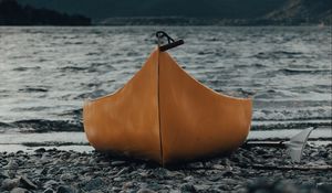 Preview wallpaper canoe, boat, water, front view