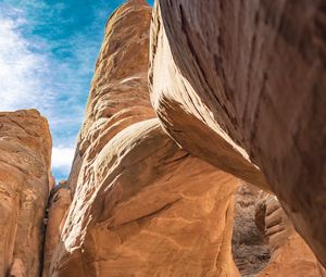 Preview wallpaper canyon, cave, gorge, rocks, sandy