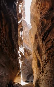 Preview wallpaper canyon, cave, rocks, stone, rays