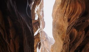 Preview wallpaper canyon, cave, rocks, stone, rays