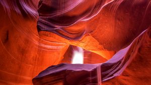 Preview wallpaper canyon, cave, sand, relief, rays