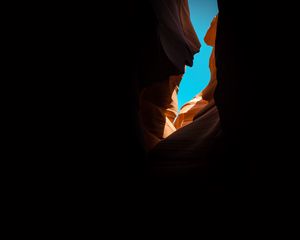 Preview wallpaper canyon, light, relief, darkness