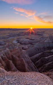 Preview wallpaper canyon, rocks, dry, cranny, sun, sunset