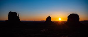 Preview wallpaper canyon, rocks, silhouettes, sunset, dark