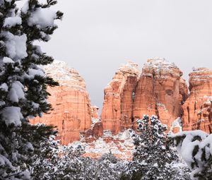 Preview wallpaper canyon, rocks, snow, trees, winter