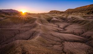 Preview wallpaper canyon, sun, relief, cranny