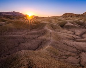 Preview wallpaper canyon, sun, relief, cranny