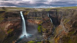 Preview wallpaper canyon, waterfall, cliff