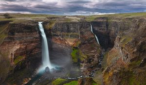 Preview wallpaper canyon, waterfall, cliff