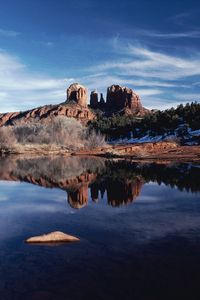 Preview wallpaper canyons, mountains, lakes, bottom, shore, tree, snow, reflection