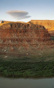 Preview wallpaper canyons, river, turn, trees, coast