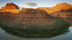 Preview wallpaper canyons, river, turn, trees, coast