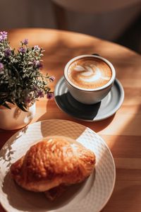 Preview wallpaper cappuccino, cup, drink, breakfast, pastries