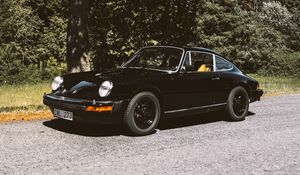 Preview wallpaper car, black, old, side view