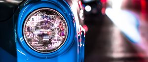 Preview wallpaper car, blue, headlight, old, vintage