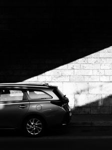 Preview wallpaper car, bw, side view, dark