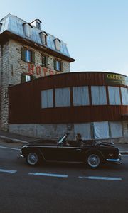 Preview wallpaper car, cabriolet, building, trip