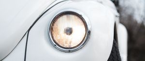 Preview wallpaper car, headlight, white, old, retro