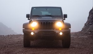 Preview wallpaper car, jeep, suv, black, rain