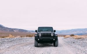 Preview wallpaper car, jeep, suv, front view, road