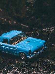 Preview wallpaper car, model, toy, retro, moisture